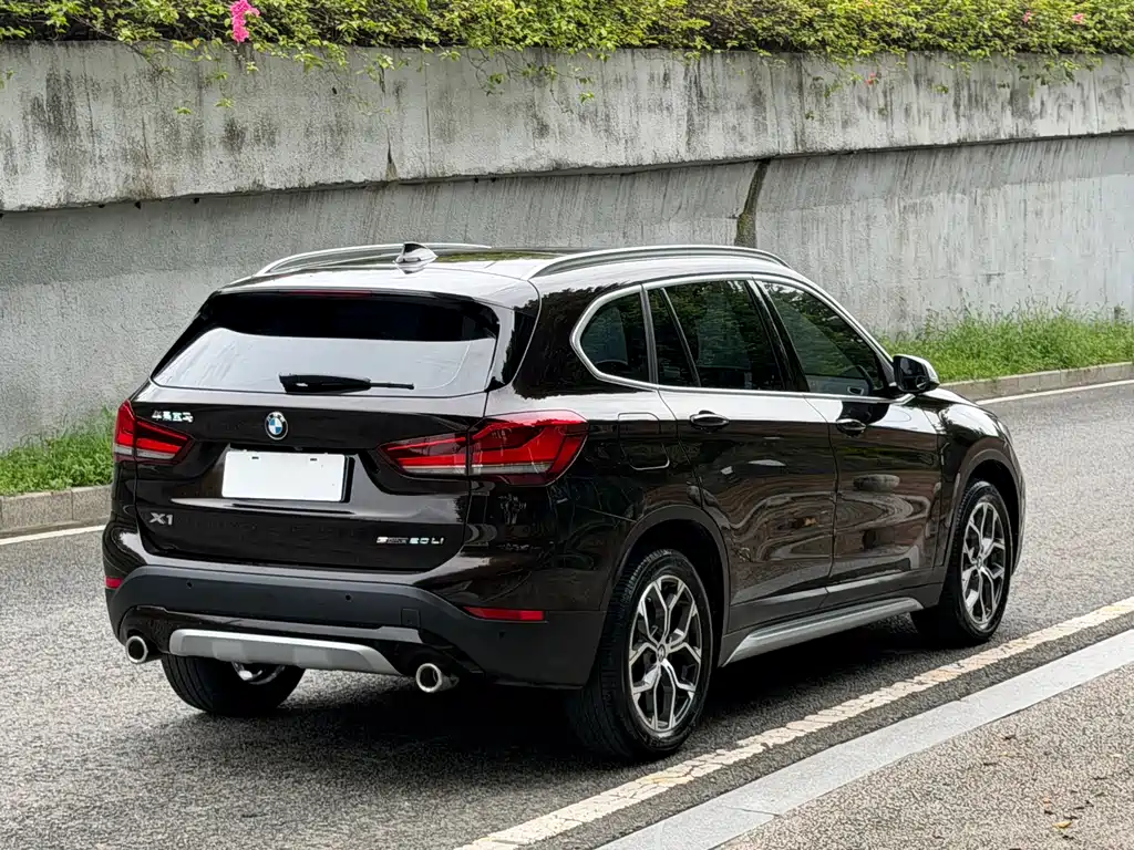 BMW X1 — миниатюра 10