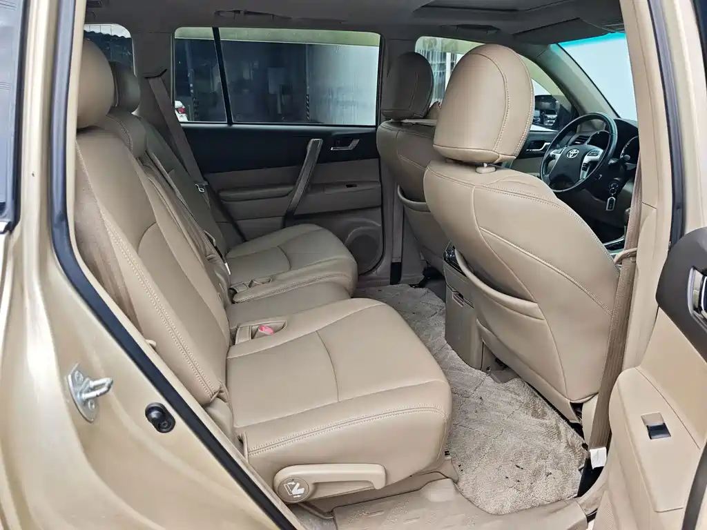 Toyota Highlander — миниатюра 22