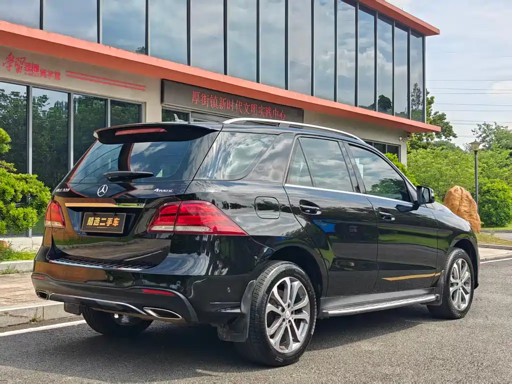Mercedes-Benz GLE (Import) — миниатюра 6