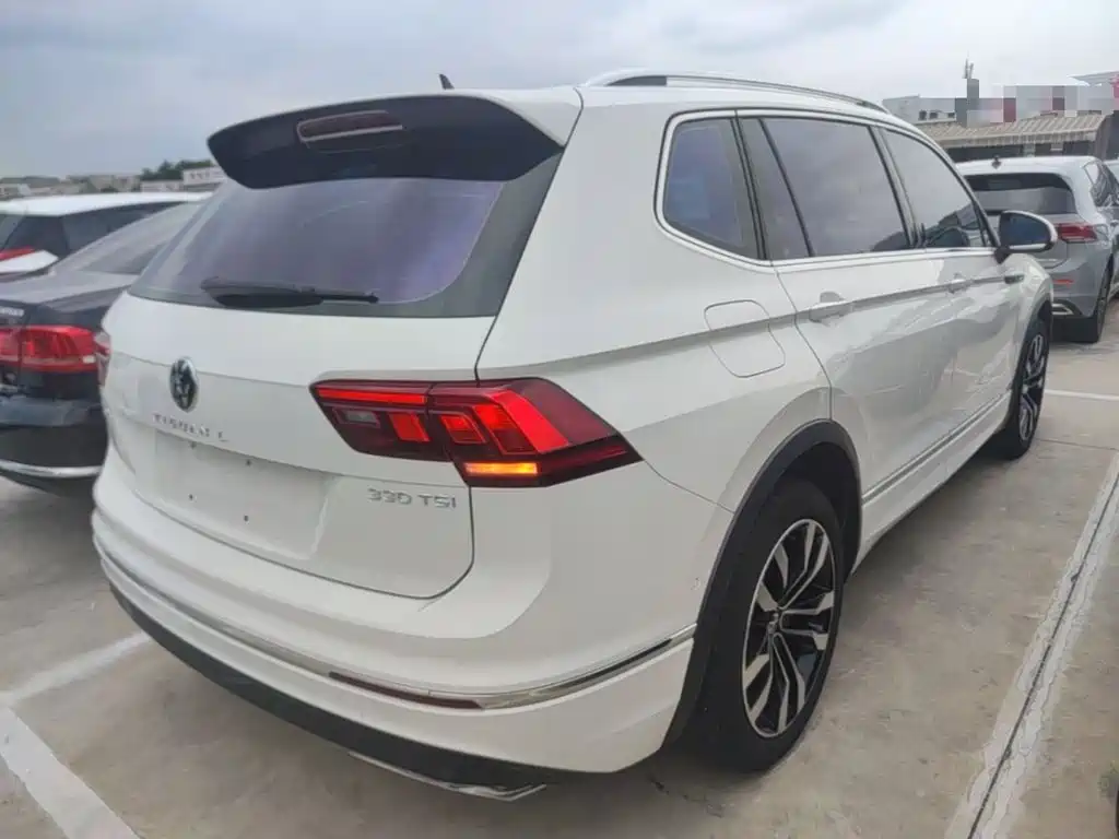 Volkswagen Tiguan L — миниатюра 7