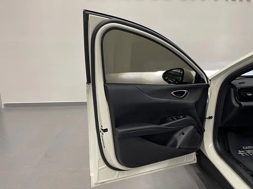 BYD Seal 06 — миниатюра 12
