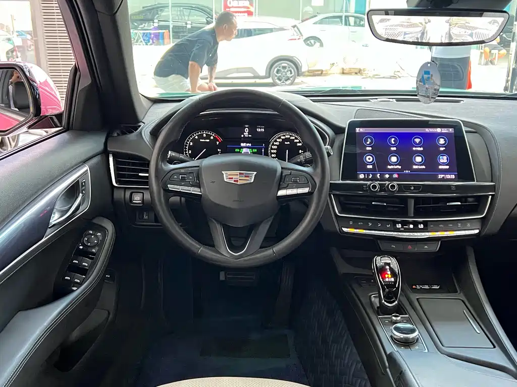 Cadillac CT5 — миниатюра 10