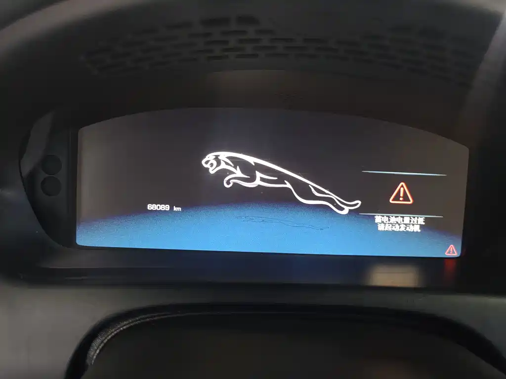 Jaguar XJ — миниатюра 13