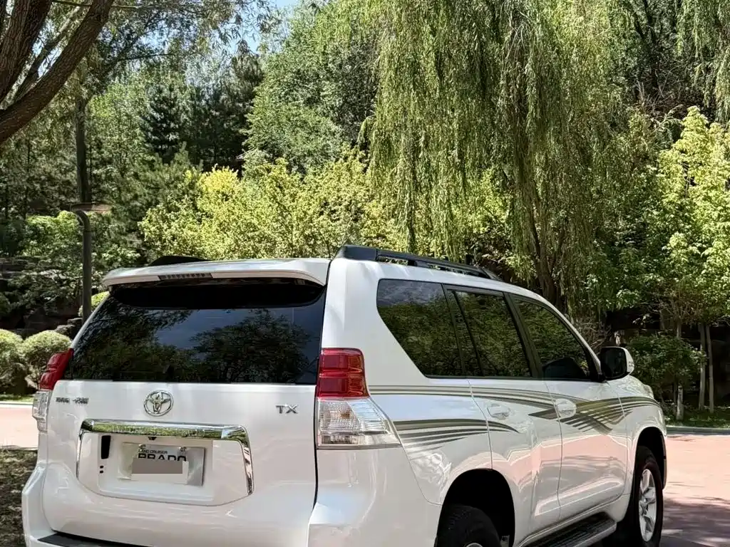 Toyota Prado — миниатюра 8