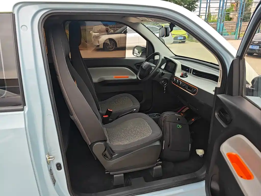 Wuling MINIEV — миниатюра 25