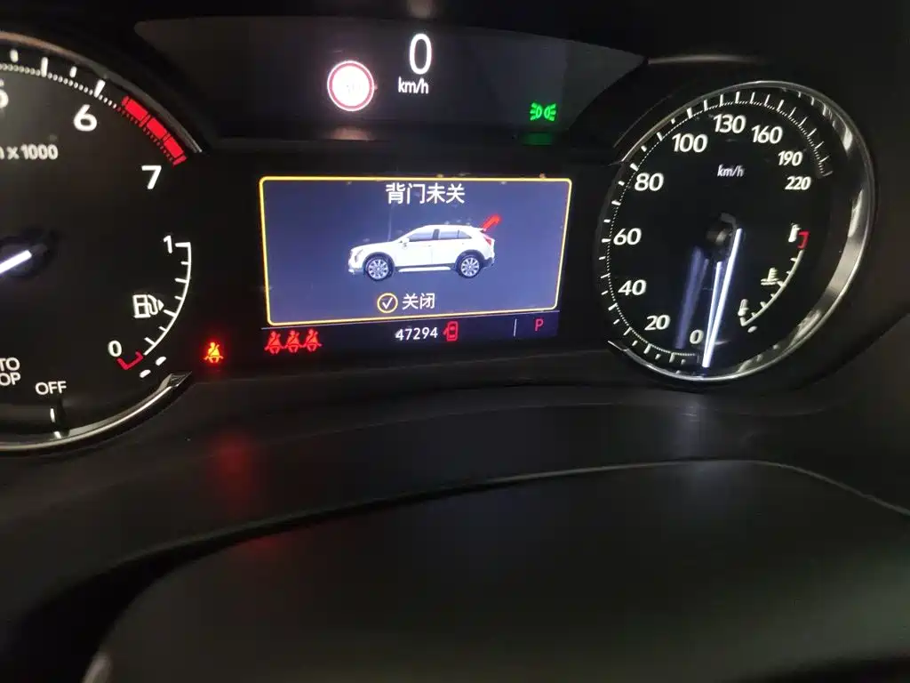 Cadillac XT4 — миниатюра 5