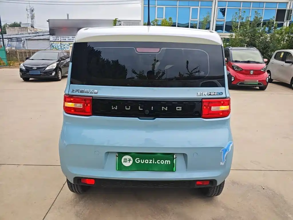 Wuling MINIEV — миниатюра 6