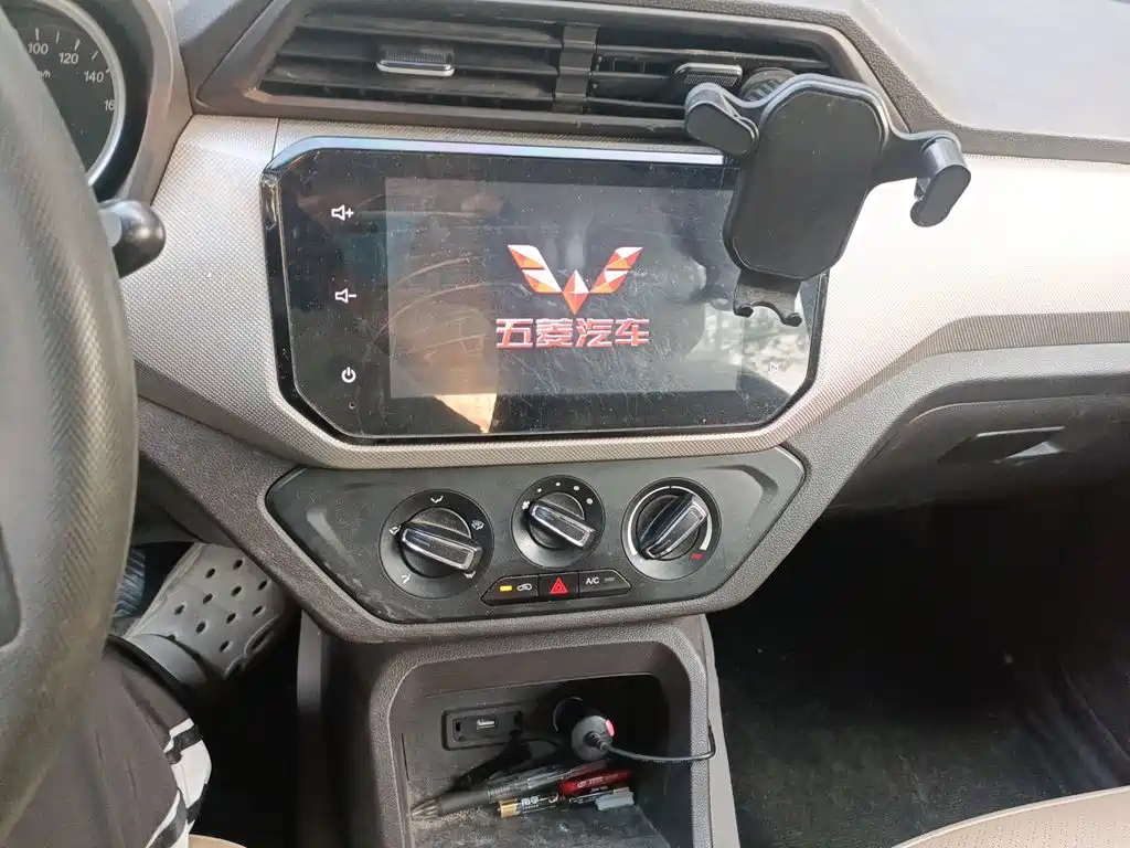 Wuling Hongguang — миниатюра 14