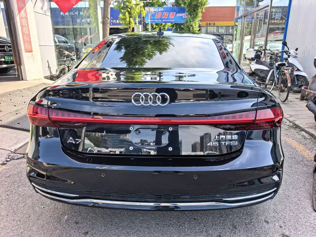 Audi A7L — миниатюра 4