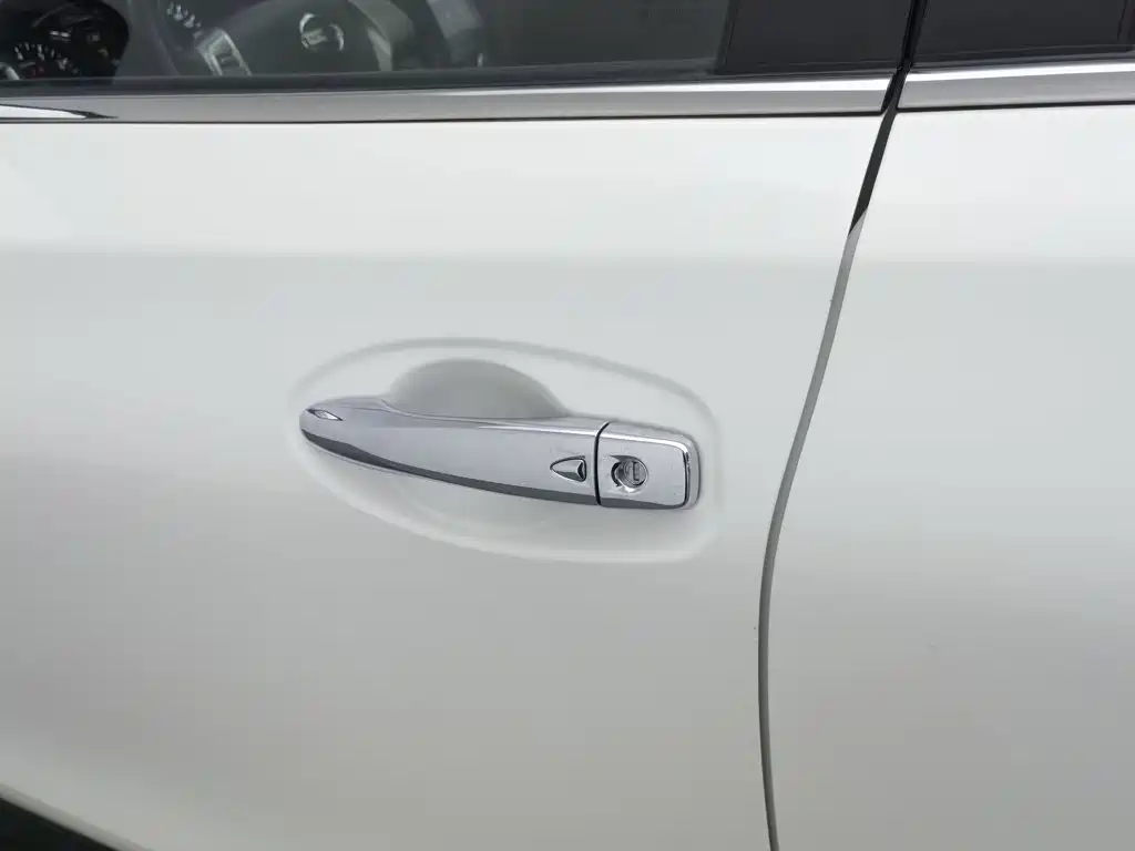 Nissan X-Trail — миниатюра 18