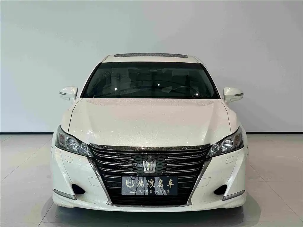 Toyota Crown — миниатюра 2