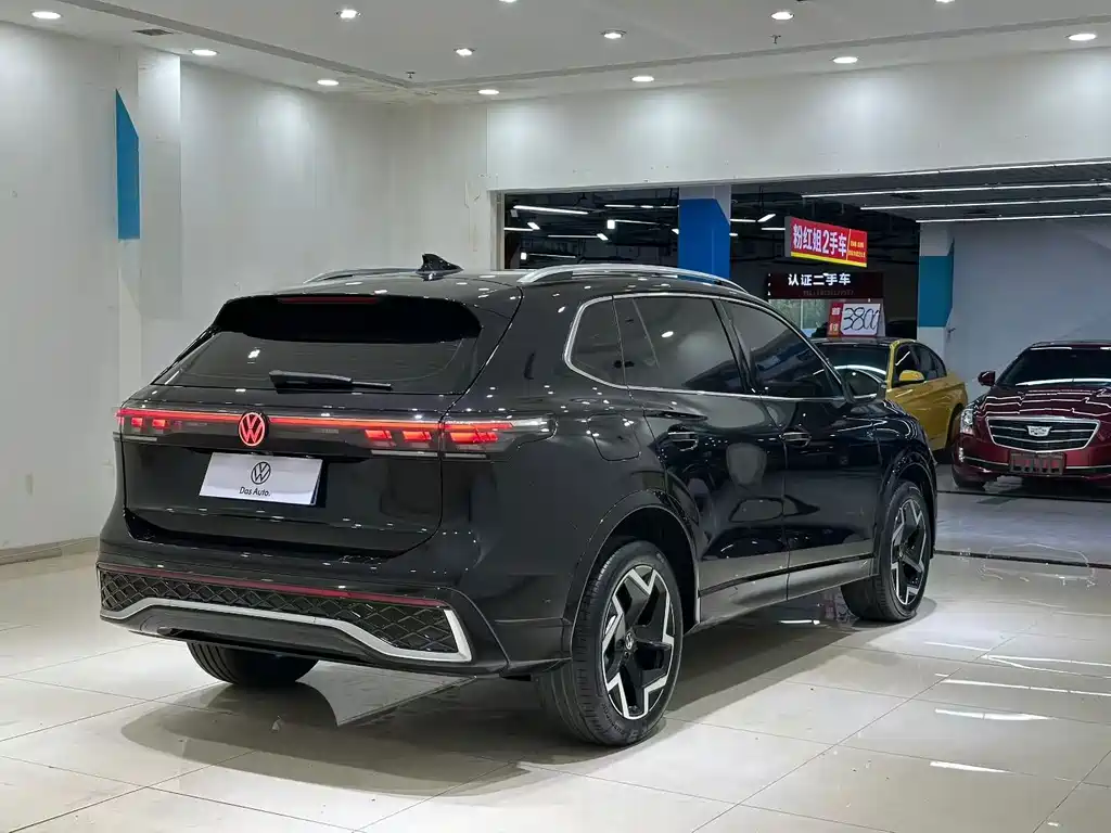 Volkswagen Tiguan L — миниатюра 7