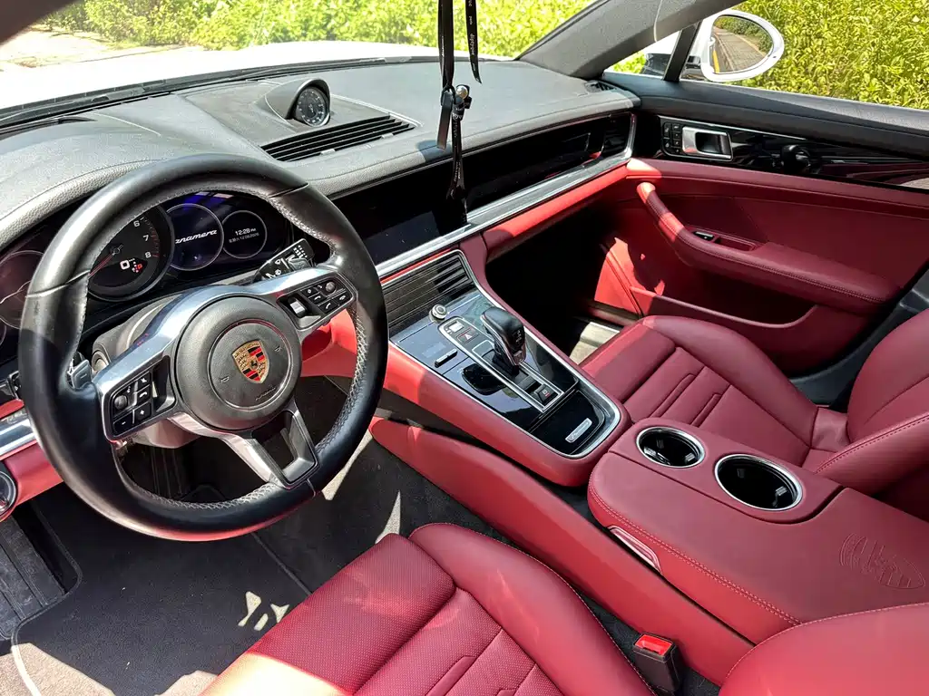 Porsche Panamera — миниатюра 4