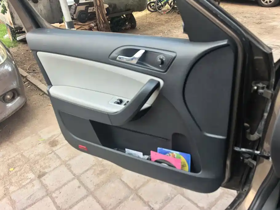 Skoda Yeti — миниатюра 7