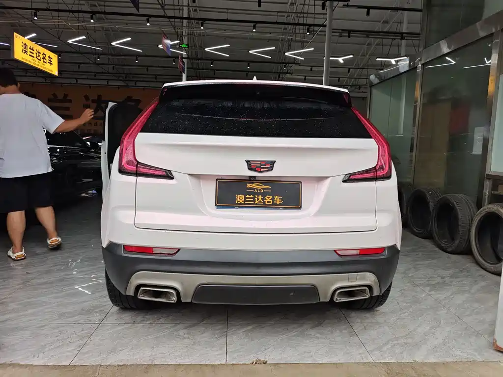 Cadillac XT4 — миниатюра 7