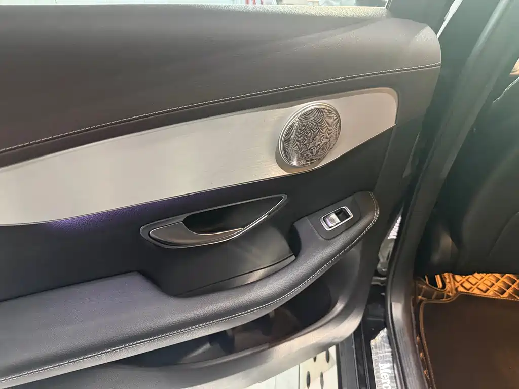 Mercedes-Benz GLC — миниатюра 11
