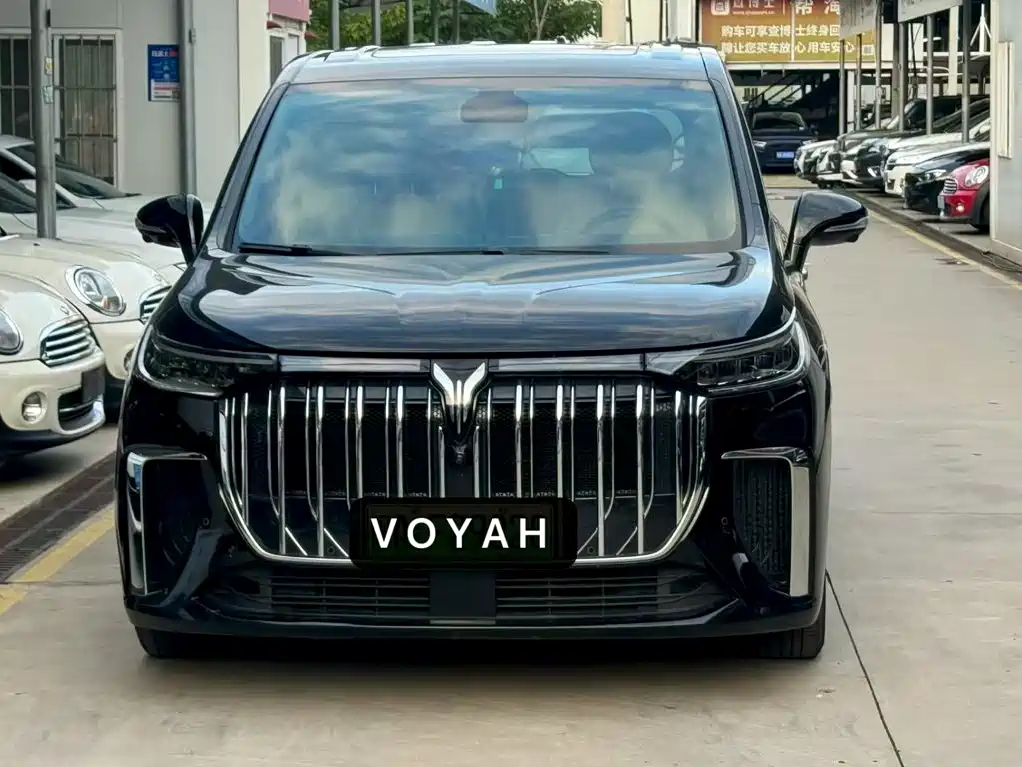 VOYAH Dreamer — миниатюра 2