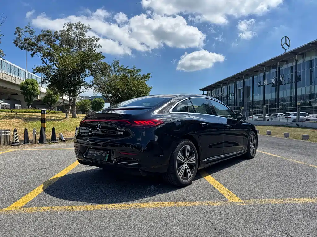 Mercedes-Benz EQE — миниатюра 21