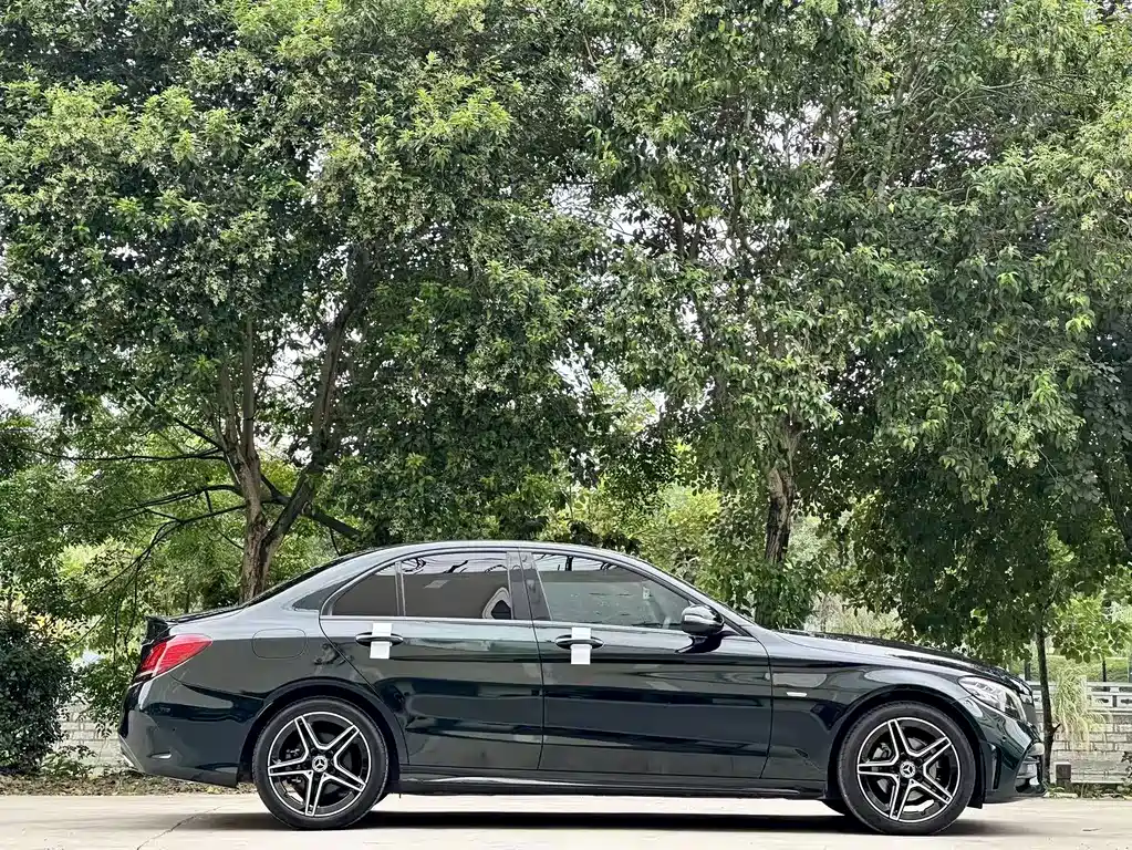 Mercedes-Benz C-Class — миниатюра 3