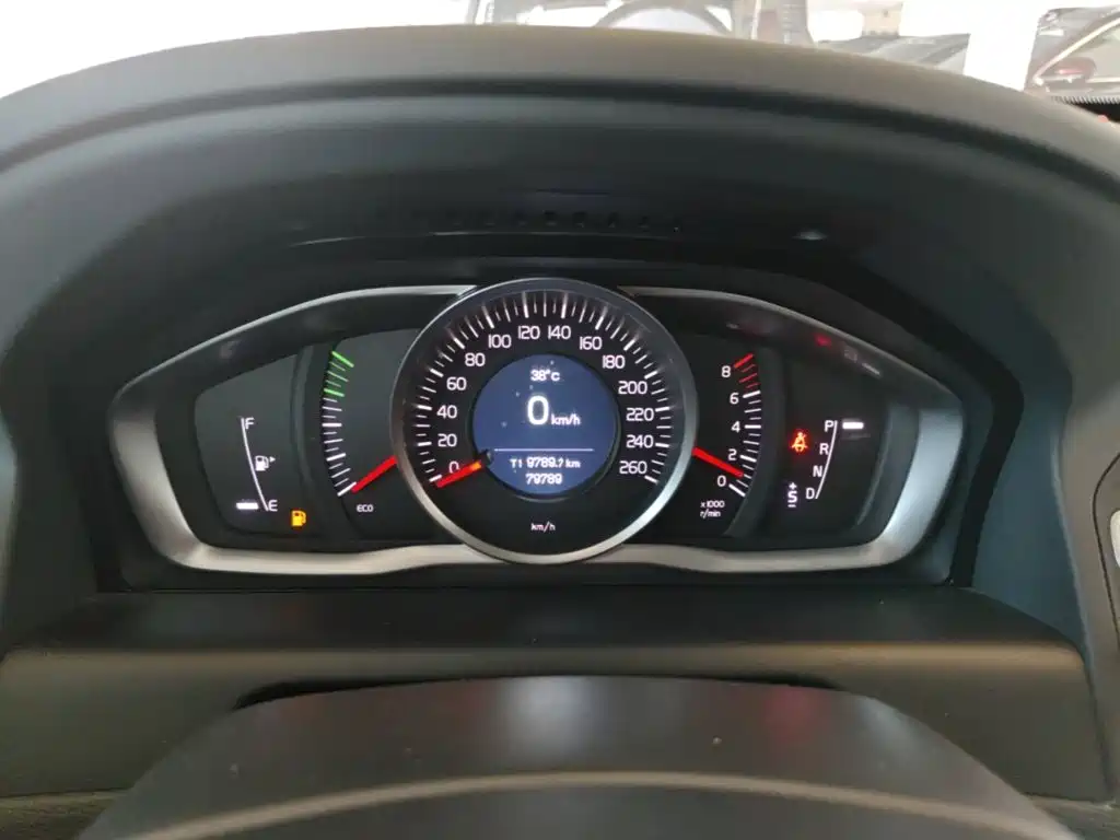 Volvo XC60 — миниатюра 12