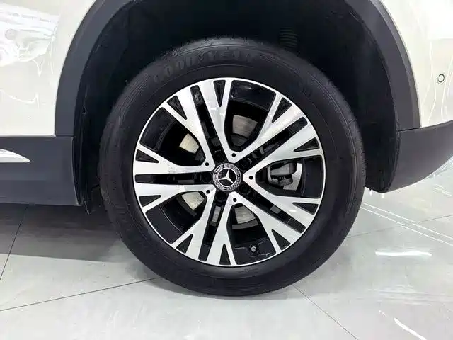 Mercedes-Benz GLA — миниатюра 13