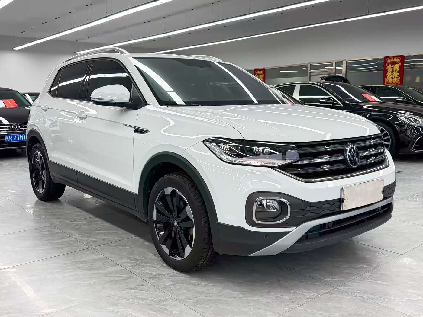 Volkswagen Tanying 1.5 л 2023 г. Белый, пробег 40000 км