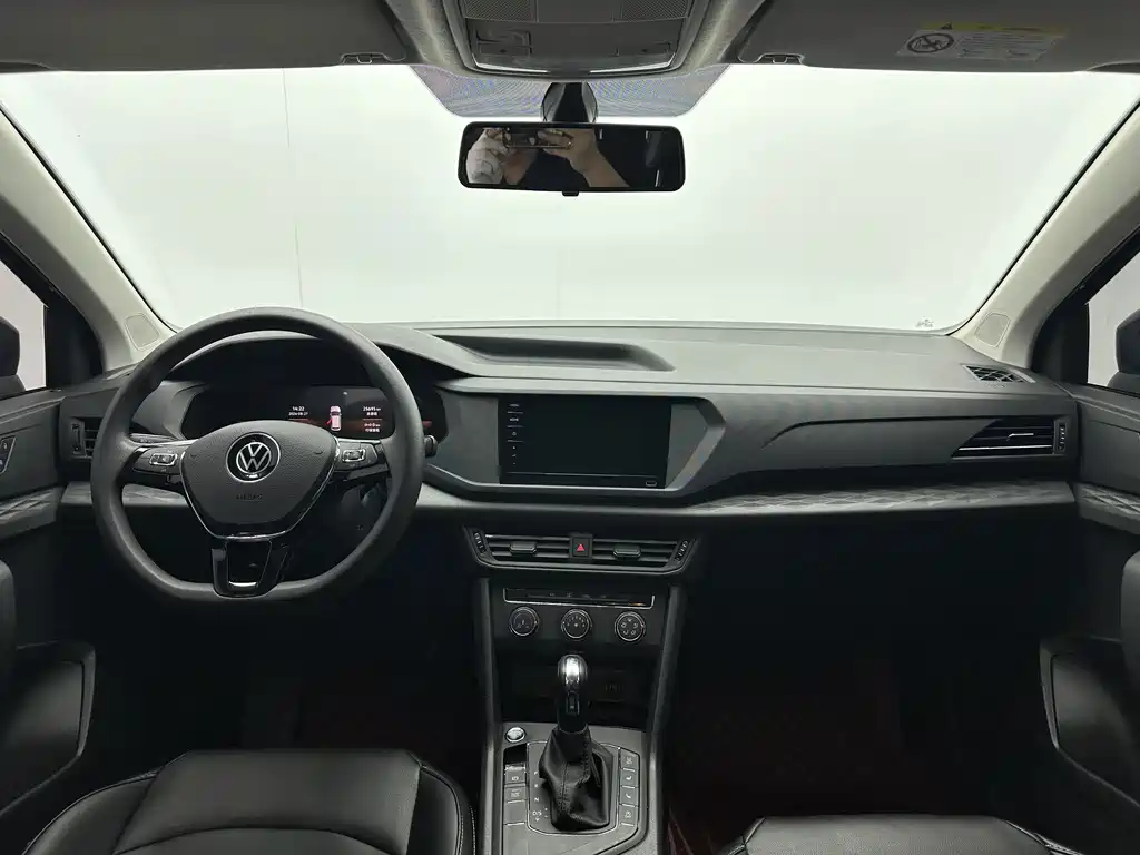 Volkswagen Tharu — миниатюра 7