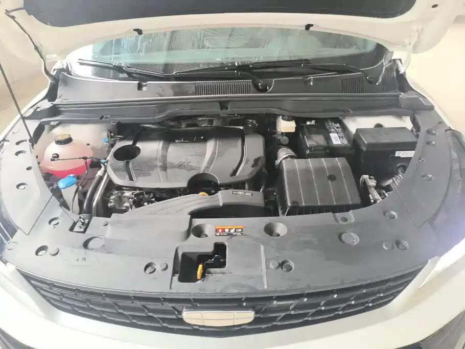 Geely Binyue — миниатюра 10