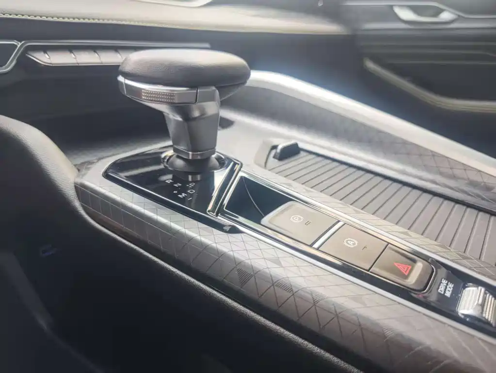 GEELY AUTOMOBILE XINGRUI