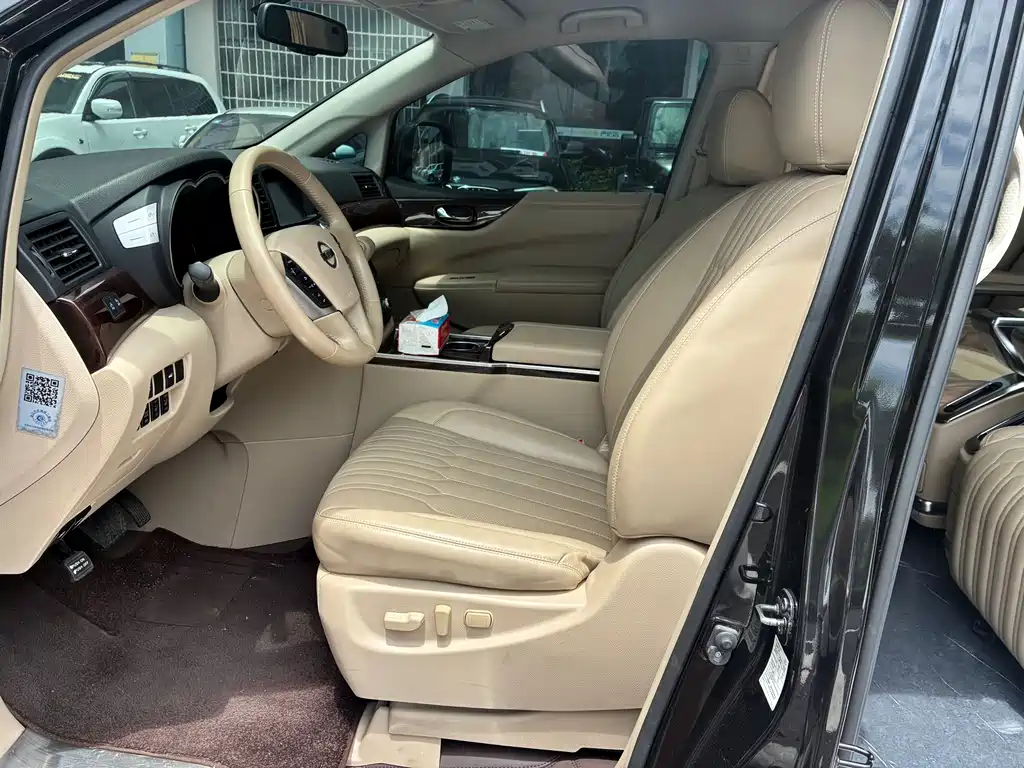 Nissan Quest — миниатюра 3