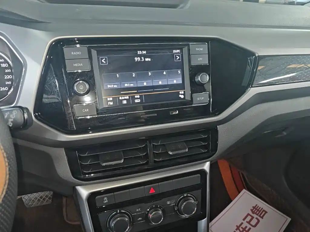 Volkswagen T-Cross — миниатюра 13