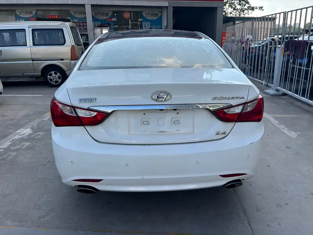 Hyundai Sonata — миниатюра 13