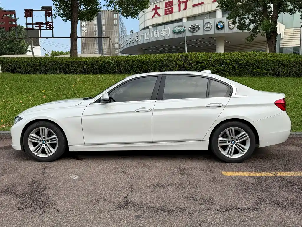 BMW 3 Series — миниатюра 3