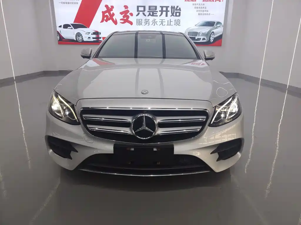 Mercedes-Benz E-Class — миниатюра 2