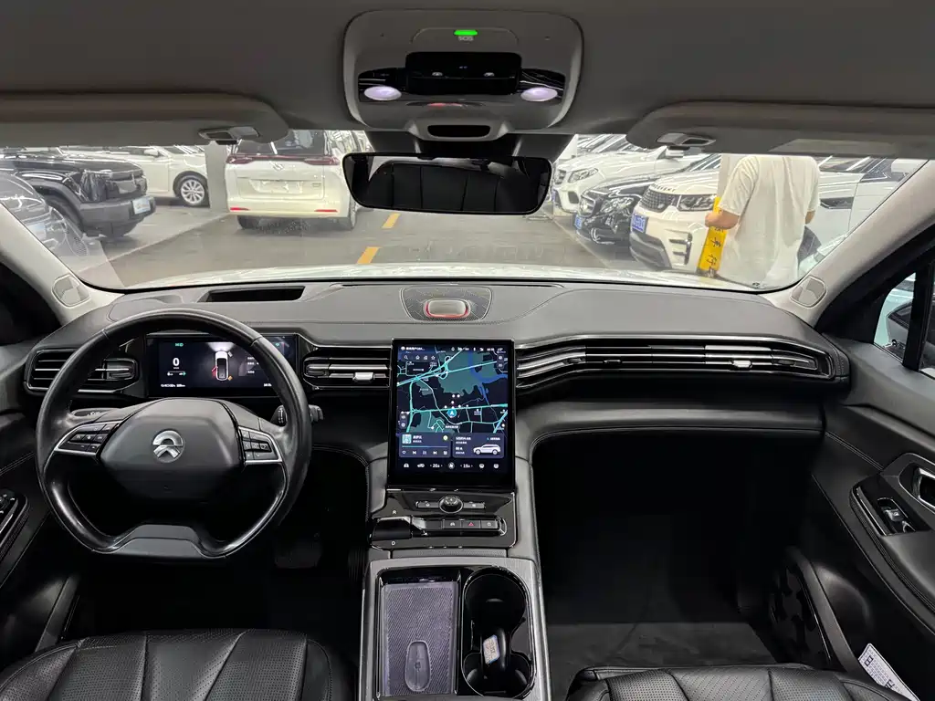NIO ES8 — миниатюра 12