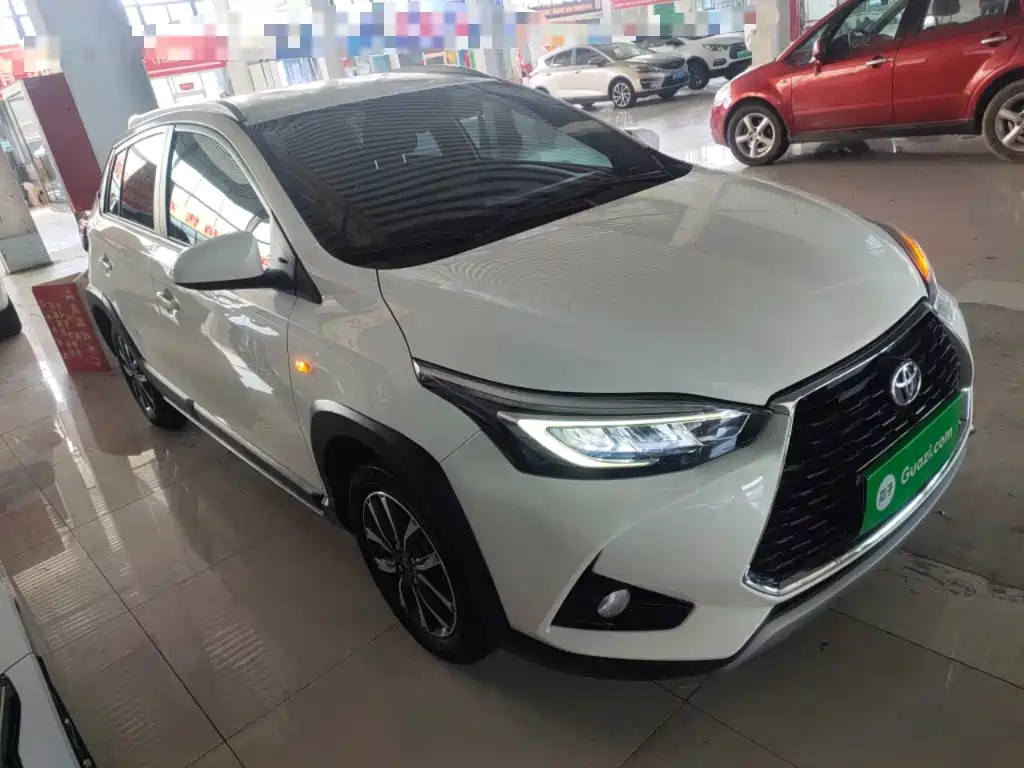 Toyota Yaris L — миниатюра 4