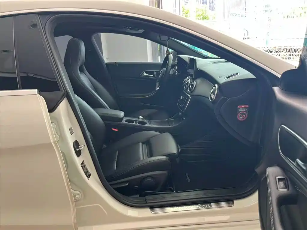 Mercedes-Benz CLA (Import) — миниатюра 8