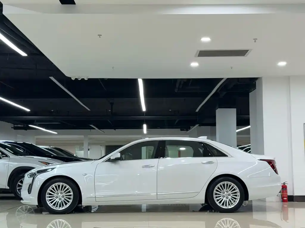Cadillac CT6 — миниатюра 2