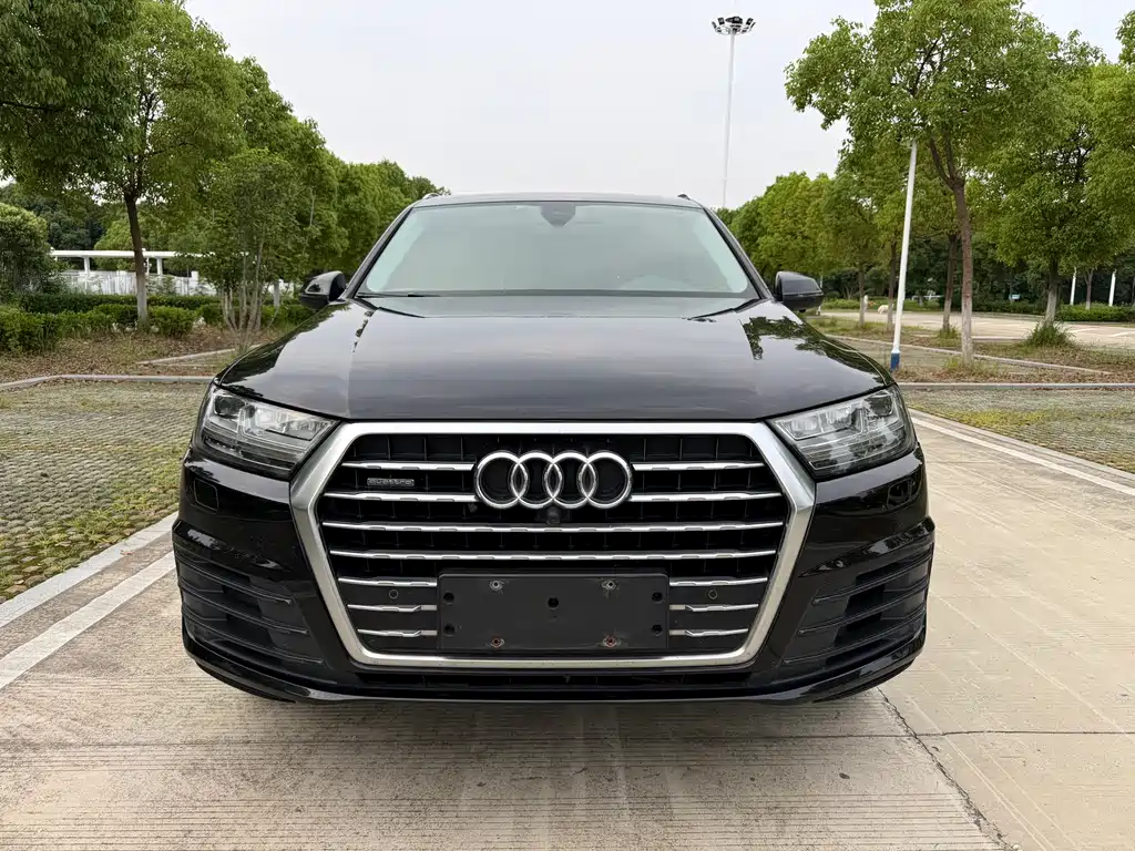 Audi Q7 2018 45 TFSI S line Sport