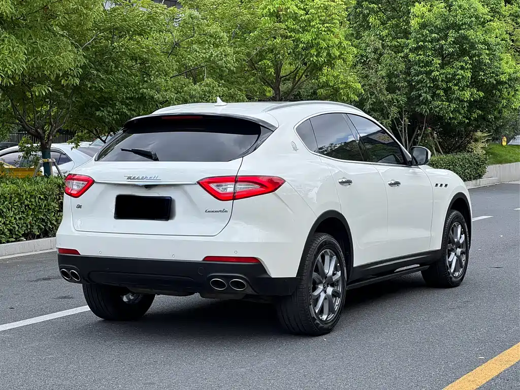 MASERATI LEVANTE