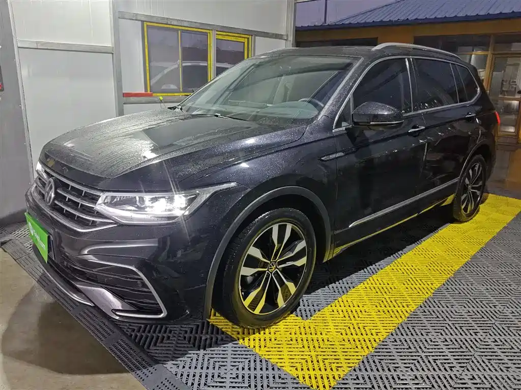Volkswagen Tiguan L 2024