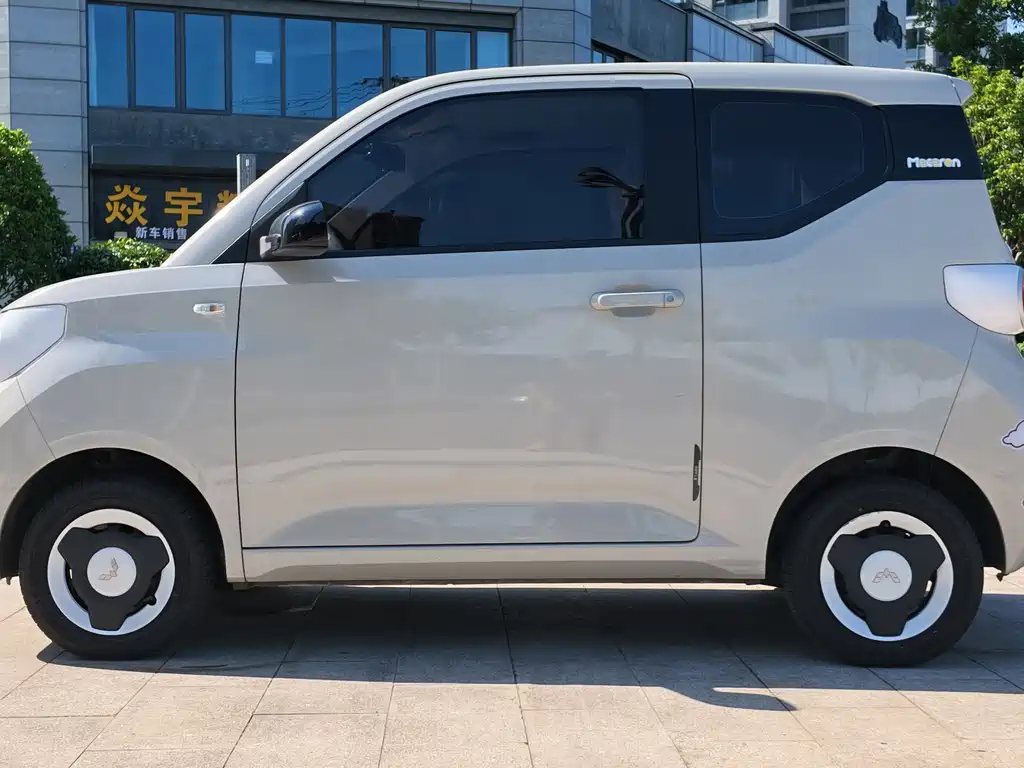 Wuling MINIEV — миниатюра 3