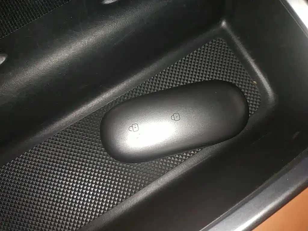 Li Auto Li L9 — миниатюра 9