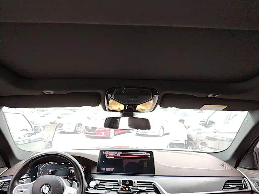 BMW 5 Series — миниатюра 18