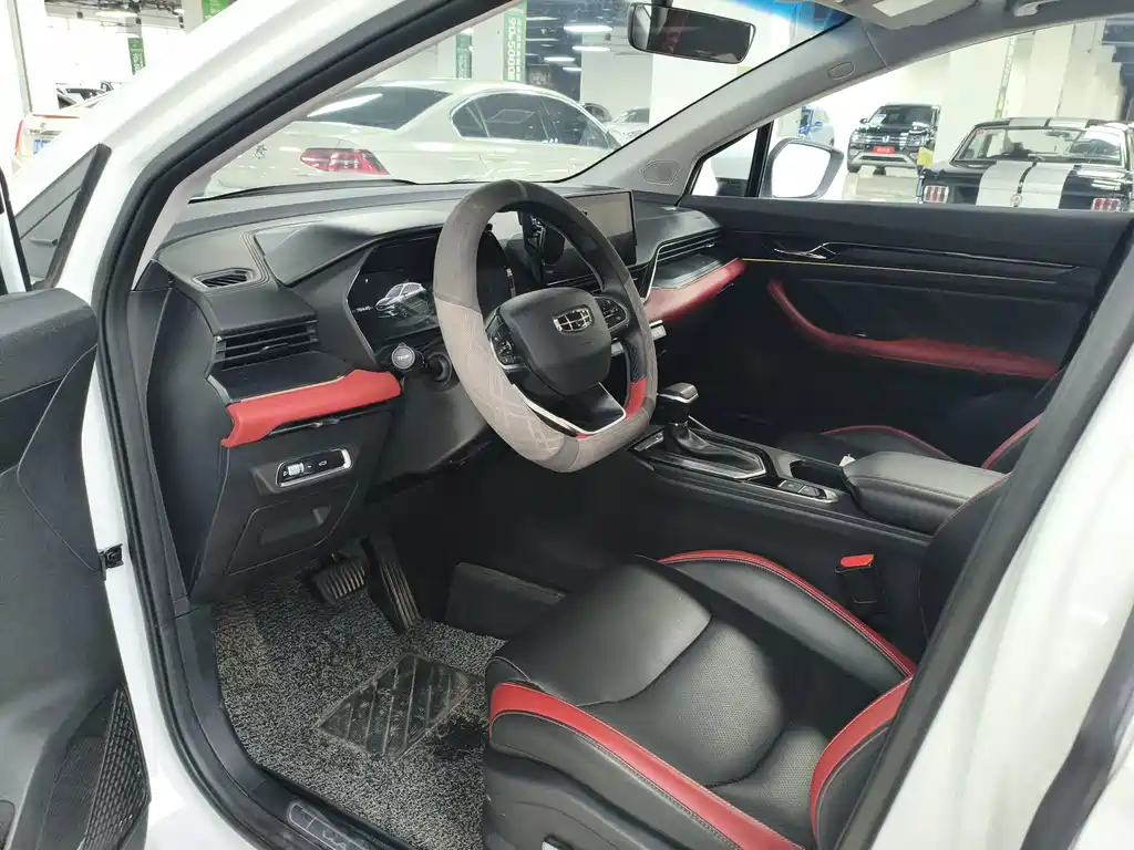 Geely Emgrand S - фото 13