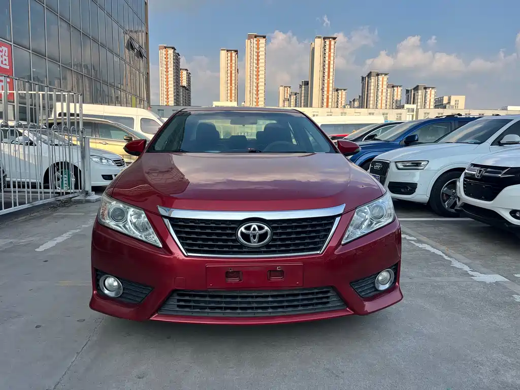 Toyota Camry — миниатюра 2