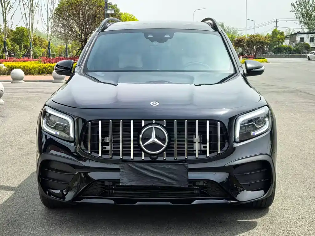 Mercedes-Benz GLB AMG — миниатюра 2