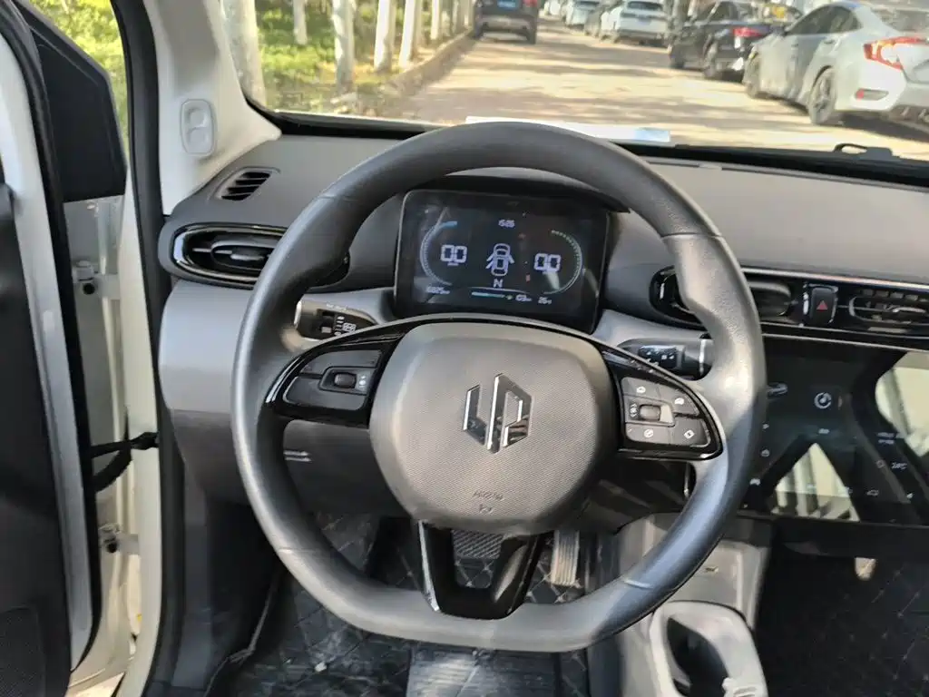 Leapmotor Leapmotor T03 — миниатюра 6