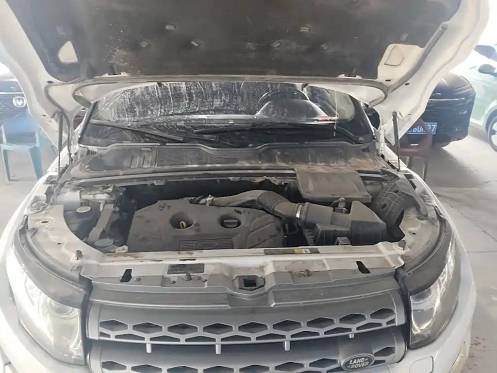 Land Rover Evoque (Import) — миниатюра 20