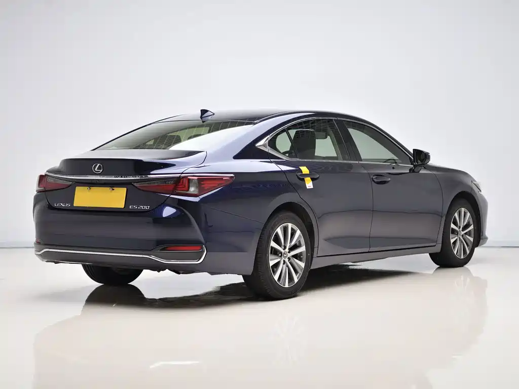 Lexus ES — миниатюра 6